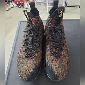 Nike Lebron 15 BHM